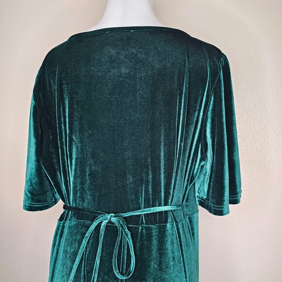 Baltic Born XXXL Green Meghan Velvet Wrap Maxi Dress Formal Holiday Event - Picture 6 of 8
